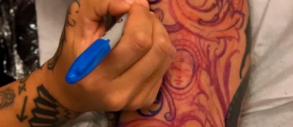 Все про татуювання FreeHand